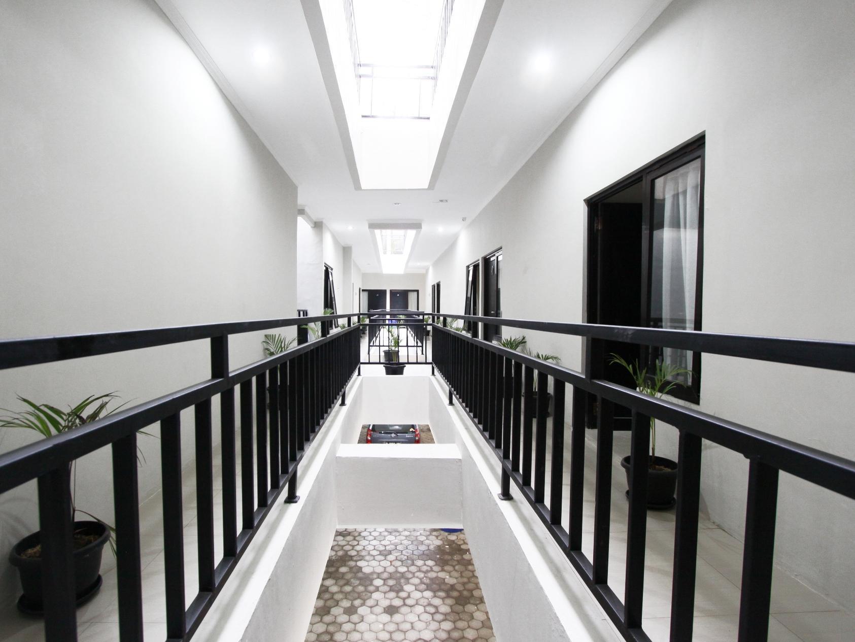D'Paragon Kijang Utara Alastuwo Екстер'єр фото